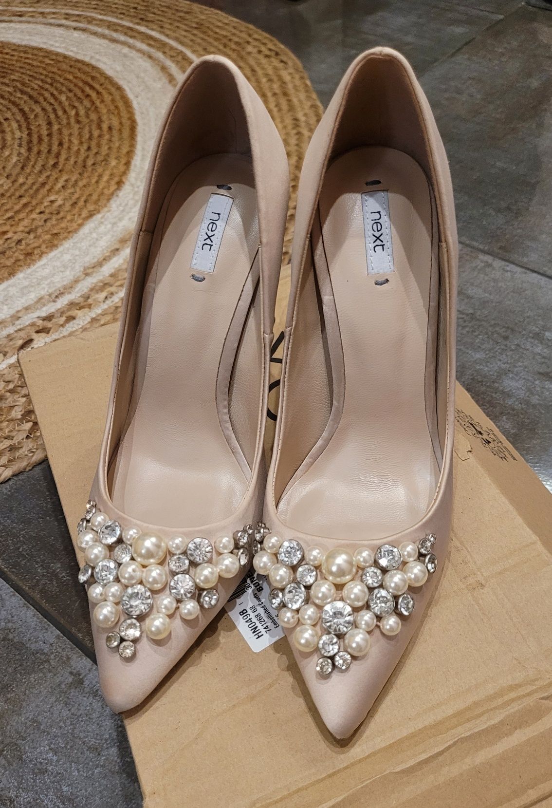 Pantofi Next cu perle și pietre