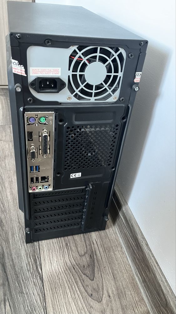 Sistem PC Tower Segotep  Intel Core I3 6100