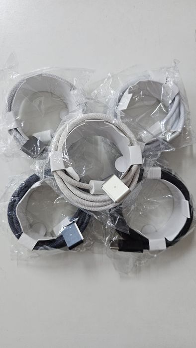 Кабель для зарядки USB-C to MagSafe 3 (Midnight, Space Gray, Star)