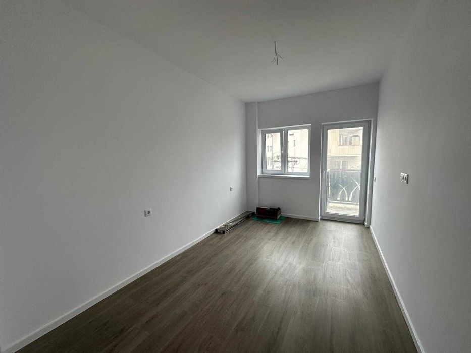 Apartament 3 camere - et. 2 - str Ogorului - loc parcare - NOU
