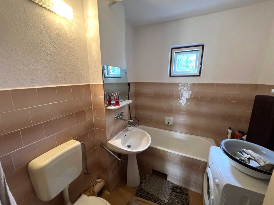Casă spațioasă și primitoare în Viile Satu Mare – zona Dealu Mare