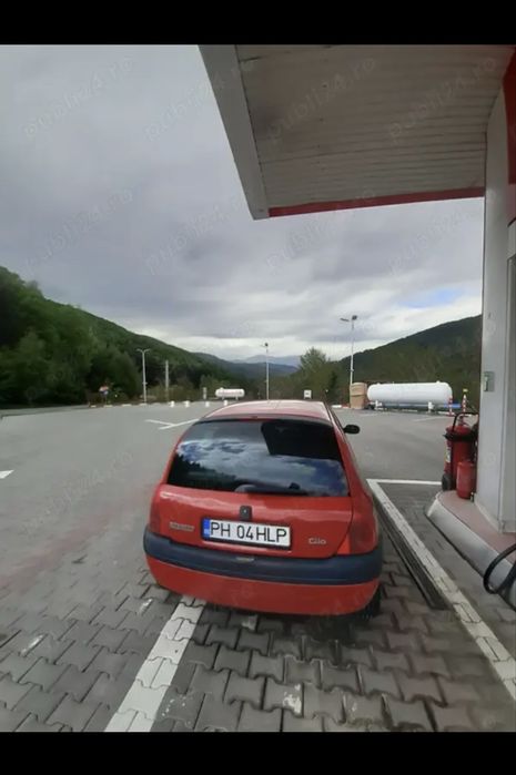Renault Clio 2001.