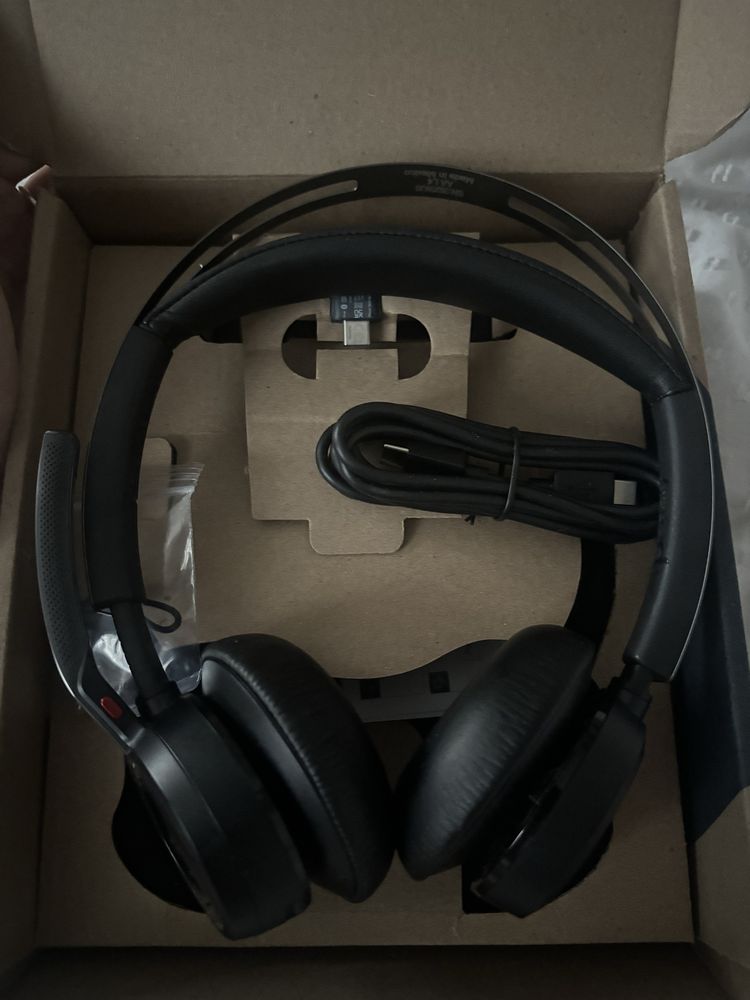 Poly Voyager focus 2