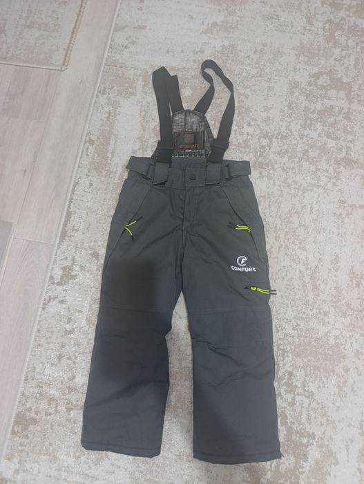 Продам детские болоневые штаны.