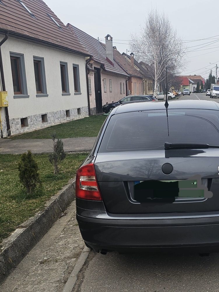 Vând Skoda Octavia