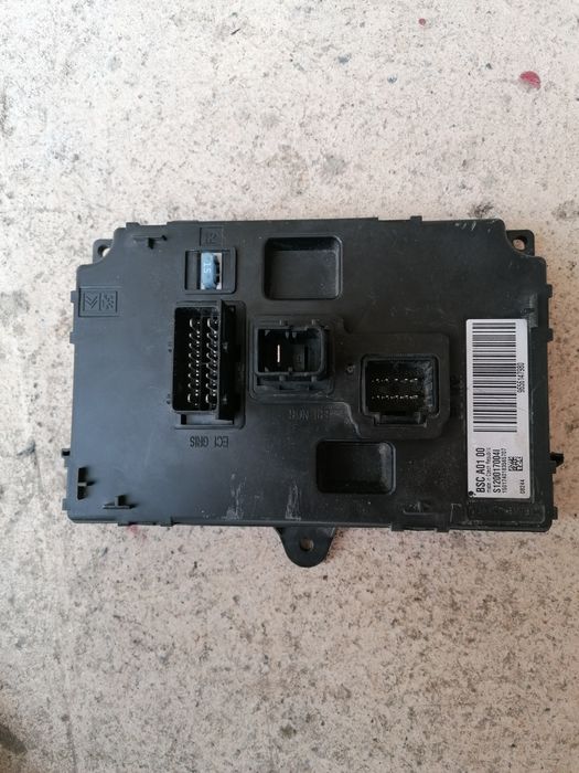 Продавам оригинален модул за теглич за Пежо, Ситроен