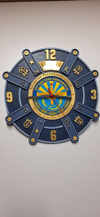 Тактические часы из фанеры – стильный аксессуар для настоящих бойцов!"