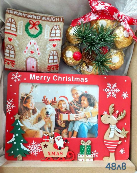 Коледни подаръчни кутии