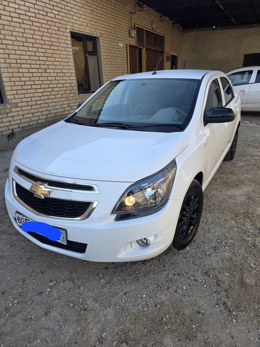 Срочни сотилади 2025