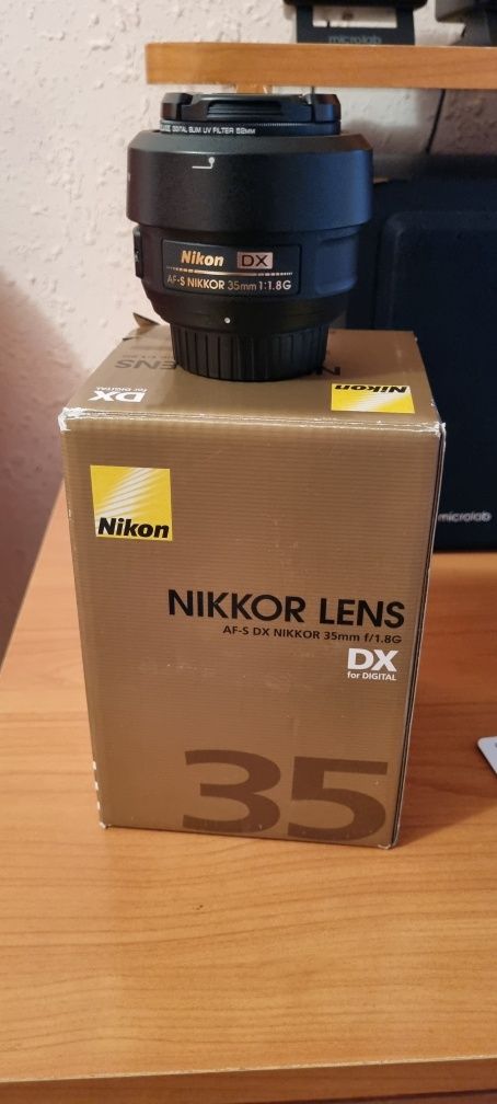 Продам  новыц объектив  nikon 35 mm