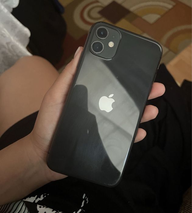 Iphone 11 64gb запазен, лек коментар на цената