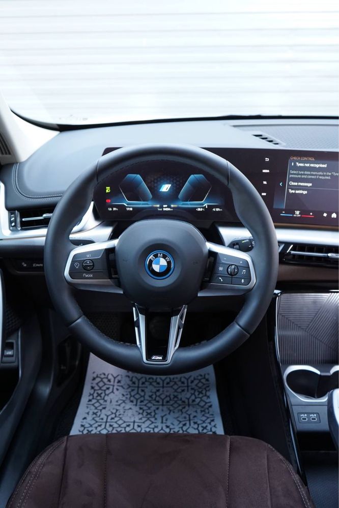 BMW iX1 25L в Ташкенте