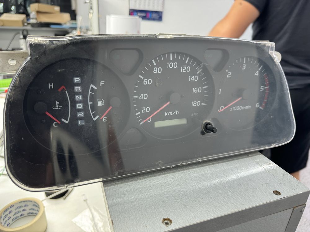 Toyota land cruiser 2000г километраж