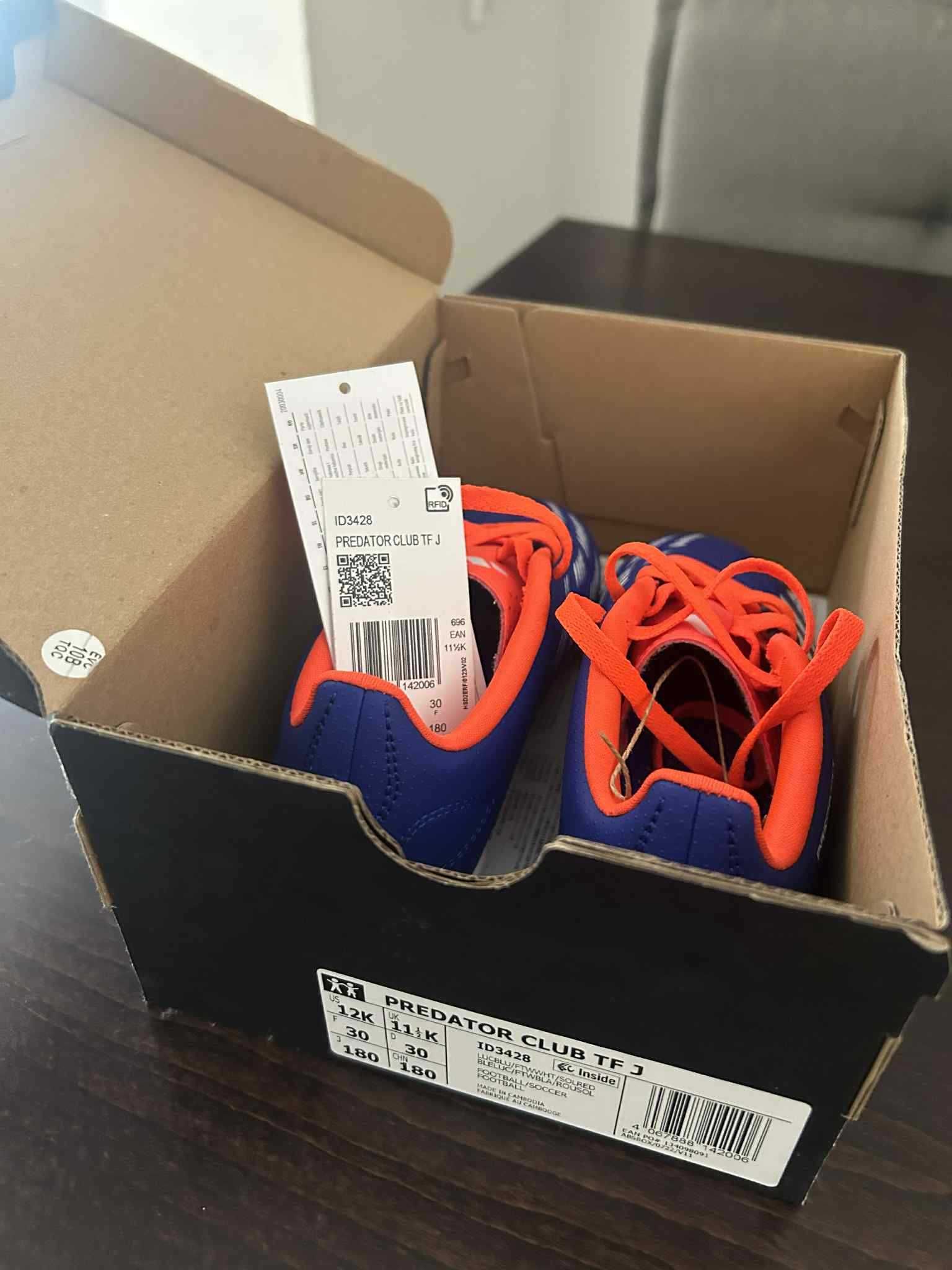 Детски стоножки adidas predator club tf j 30