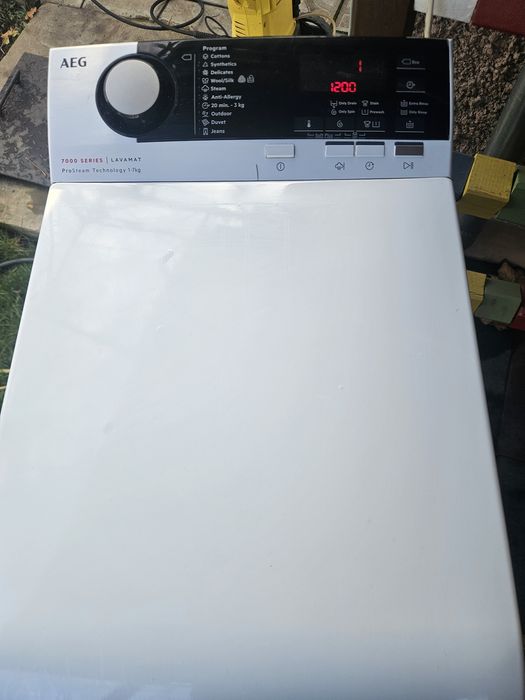 Masina de spălat verticală AEG
