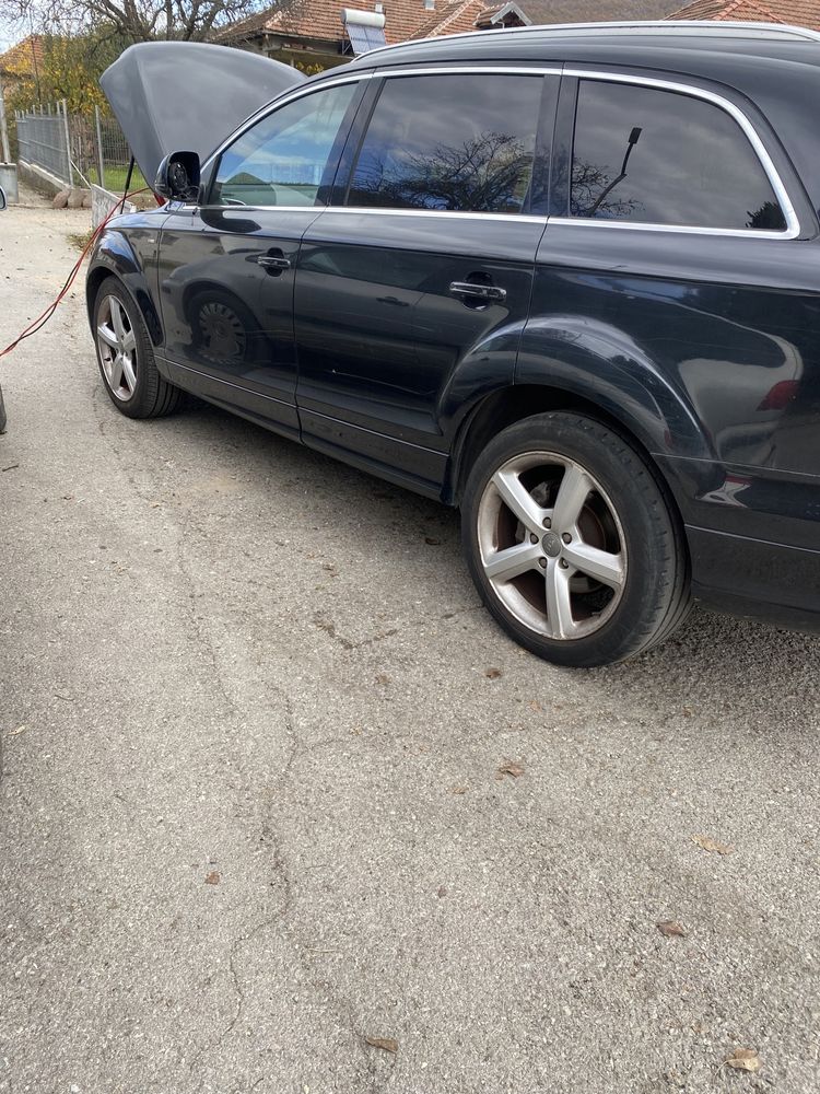 Ауди q7 на части