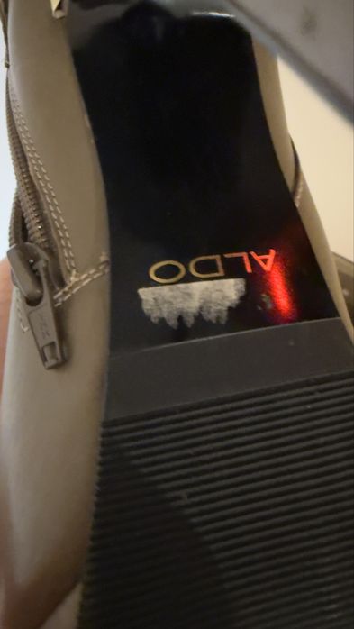 Боруши естествена кожа “Aldo” 39 номер