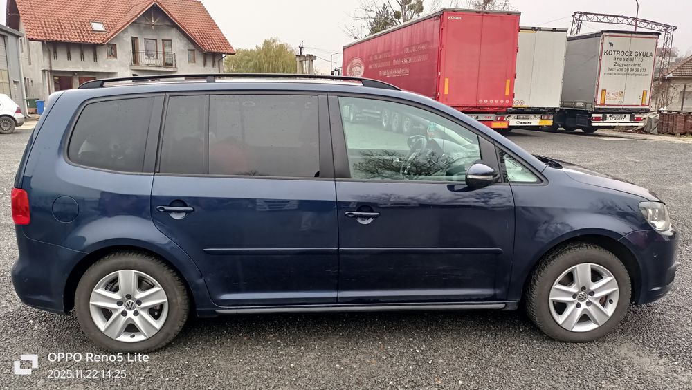 Vând vw Touran an 2012 automat 7 locuri