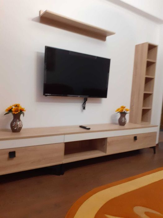 Închiriez apartament 2 camere – Ploiești, Bariera București – Etaj 1