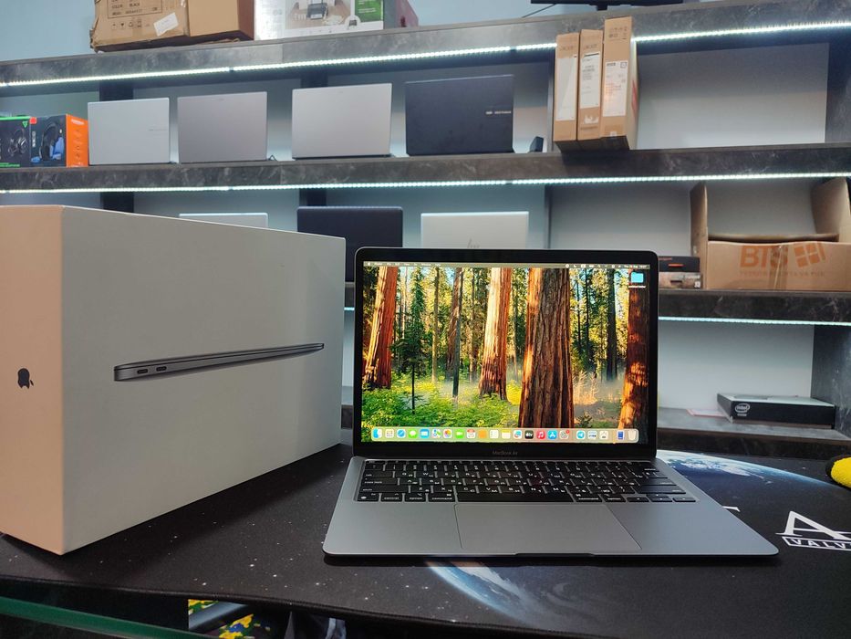Macbook AIR 2020 M1 8/256