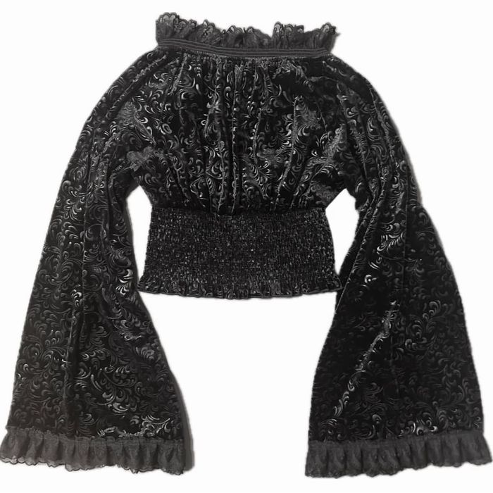 Распродажа винтажного гардероба в готическом/гранж стиле