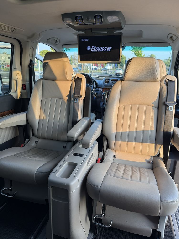Inchiriez microbuz / duba / minivan de lux 7 locuri