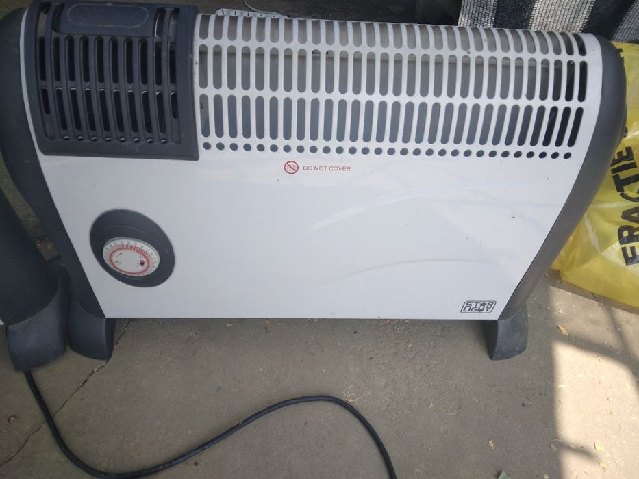 Radiator cu termostat și aeroterma