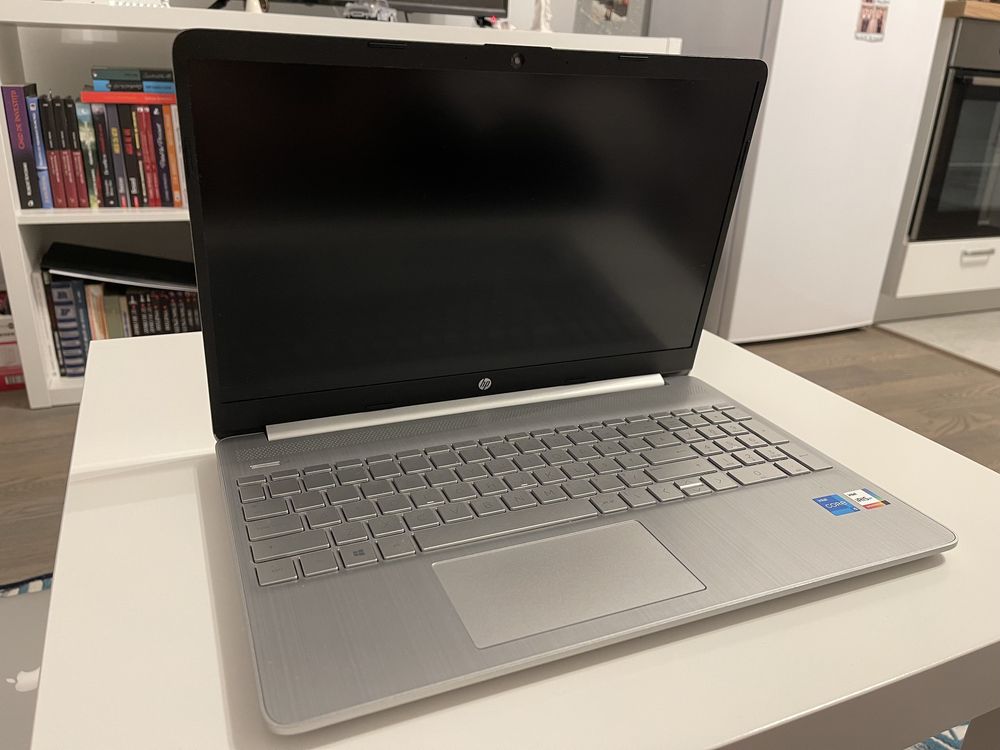 Laptop HP, Intel Core i5-1135G7, 8GB RAM, 512 GB SSD