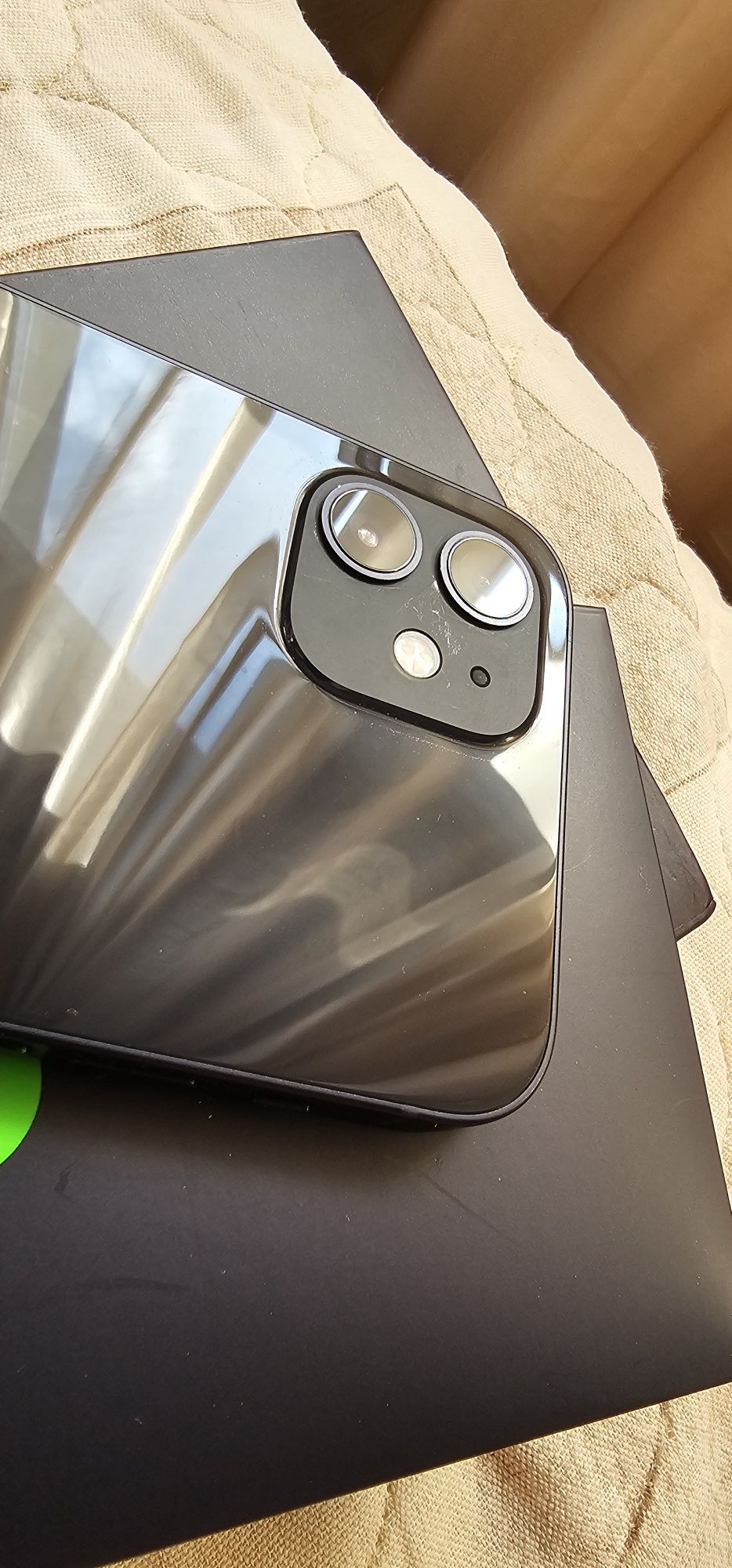 iPhone 12 64GB като нов в гаранция