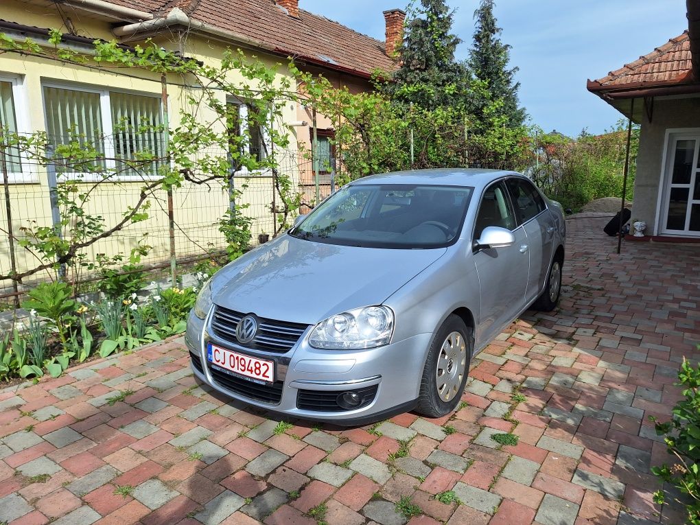 Volkswagen Jetta 1.9 TDI|105CP| Climatronic|Senzori Parcare