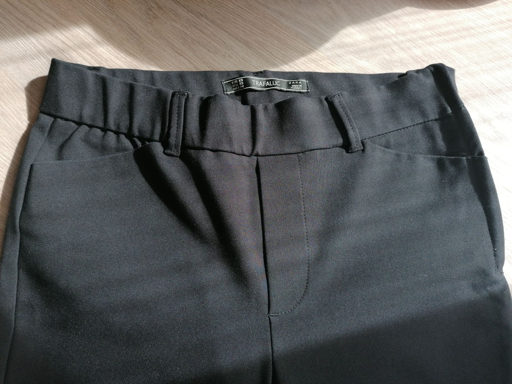 ZARA - дънки и панталон XS размер