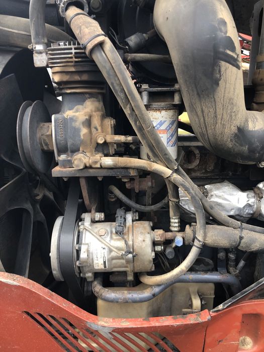 Motor piesa pentru newholand g 240