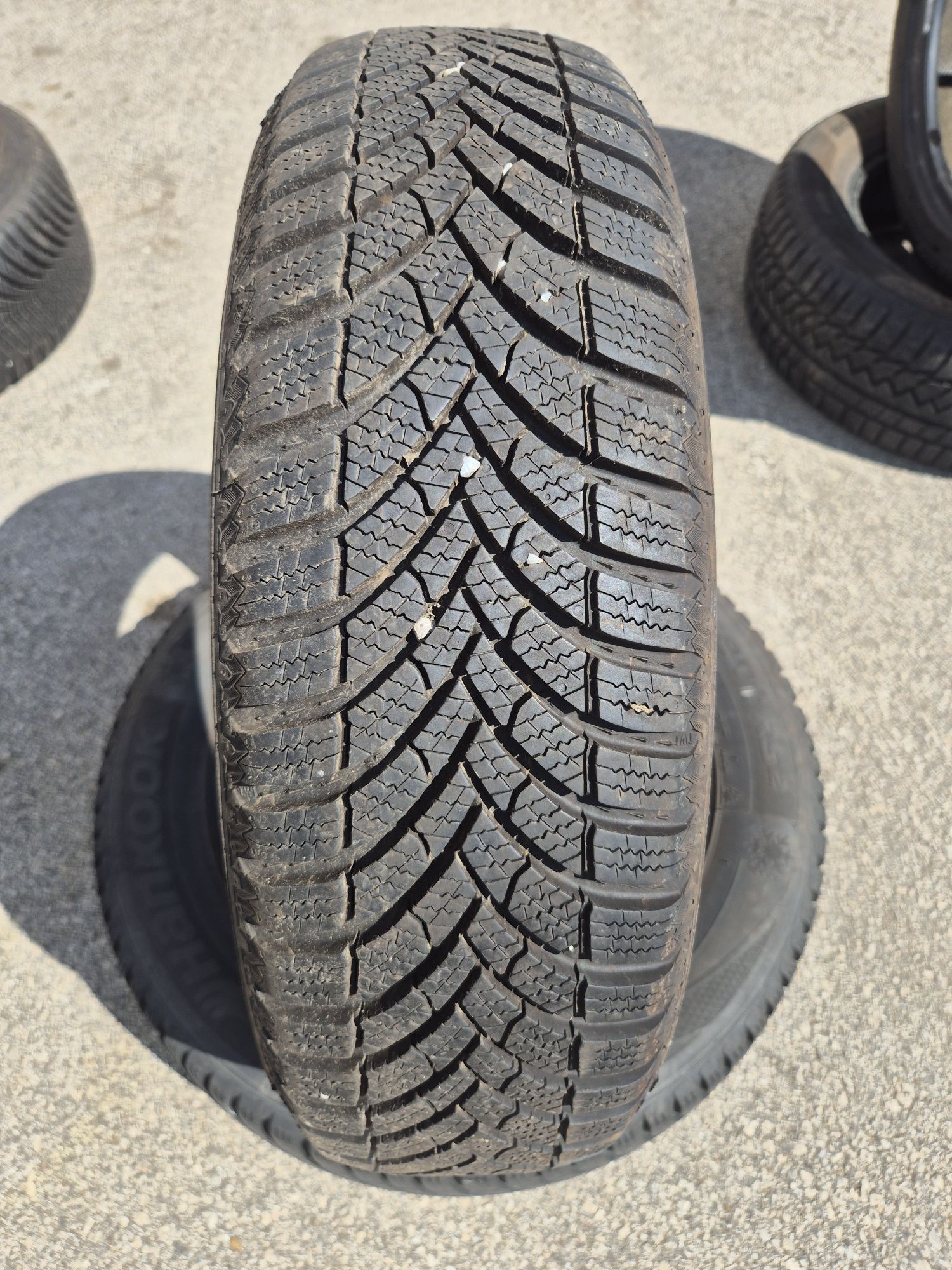 1бр. 165/65/15 Semperit Speed grip 5 гума лятна зимна