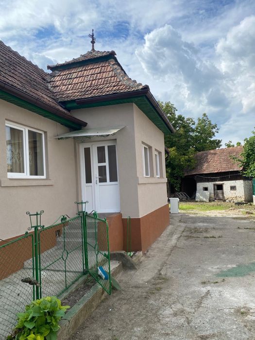 vand casa la tara