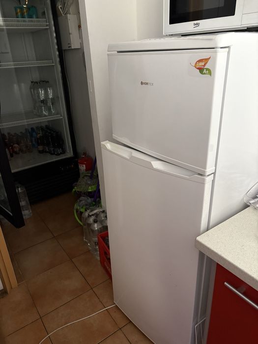 Frigider Vortex de vanzare