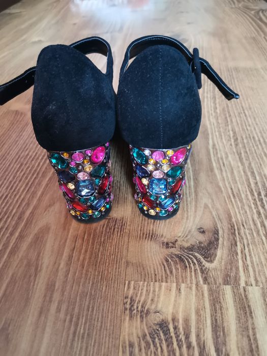 Страхотни обувки