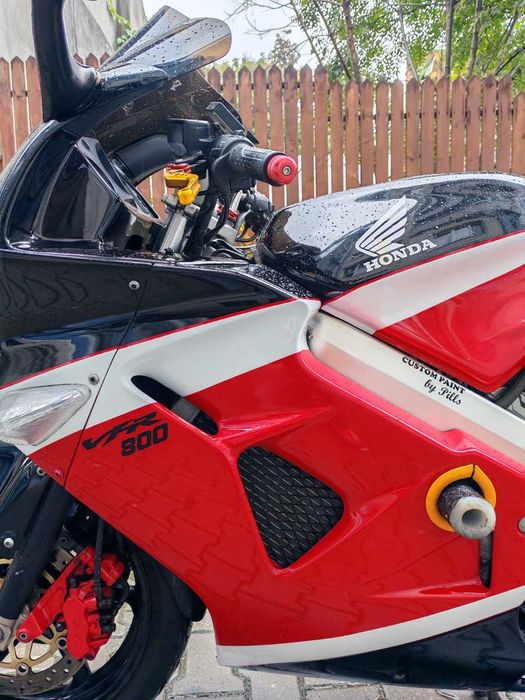 Vand Honda VFR 800 FI, ocazie unica, pret 2000 euro negociabil