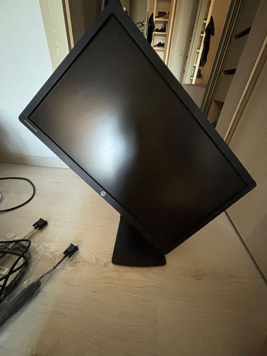 Vand monitor HP Z24NF