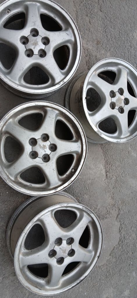Продам диски r16