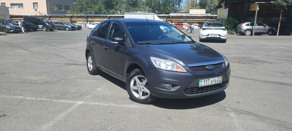 Ford Focus 2010 1.6 механика