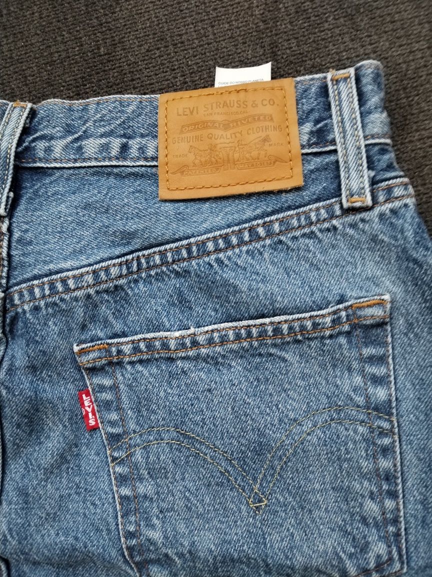 Нова дънкова пола Levi's, Diesel