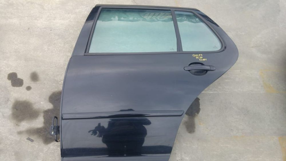 Usa stanga spate vw golf 4 scurt