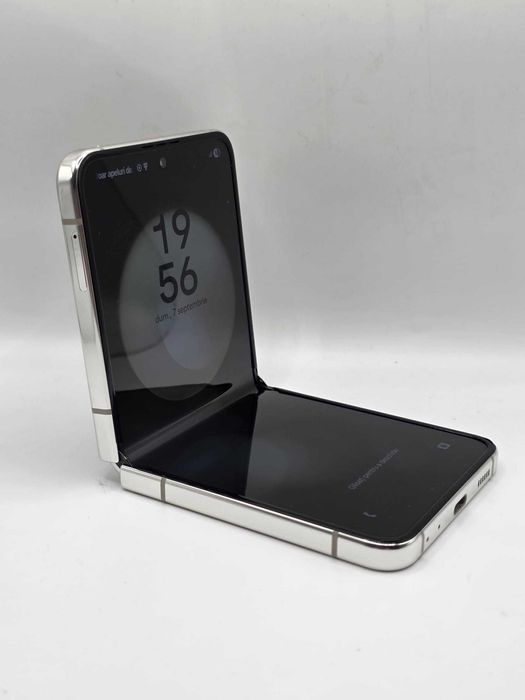 Samsung Z Flip 5, MEM 512GB, RAM 8GB, Amanet Doamna Ghica, Cod: 89913