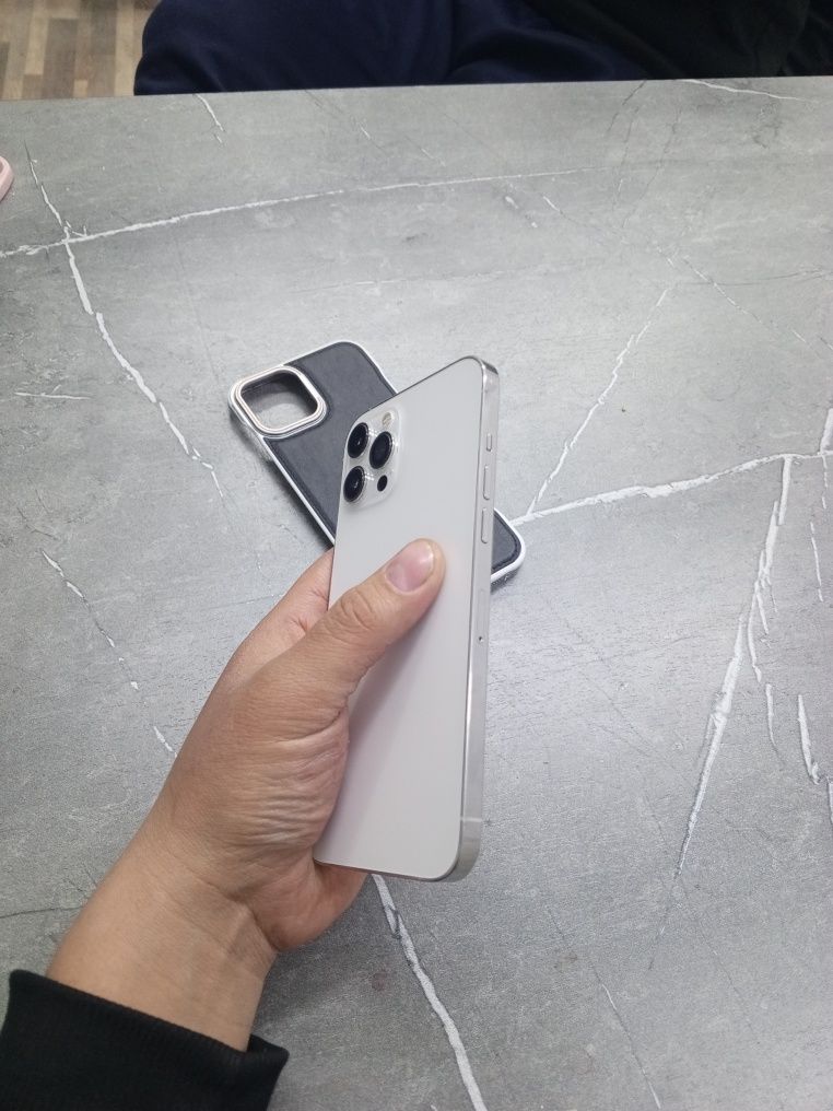 iPhone 12 pro max yomoks 80% narxi 380%