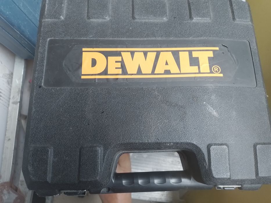 Винтоверт dewalt
