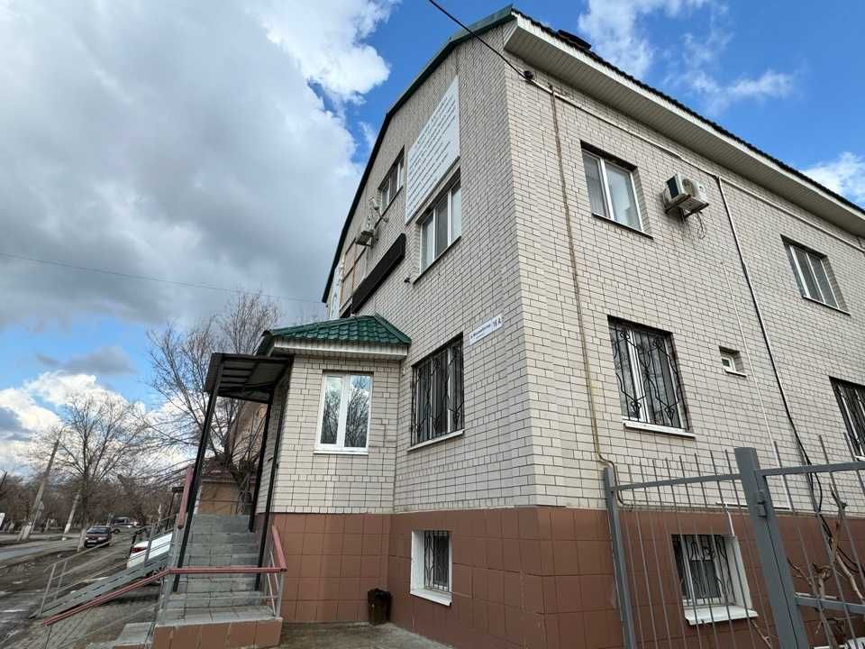 Продам отдельно стоящее здания, по ул Бакытжан  Махамбетова 16а