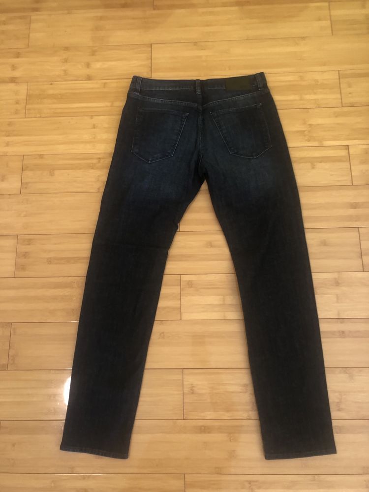 Blugi Hugo Boss originali… noi… culori/nuante e diferite