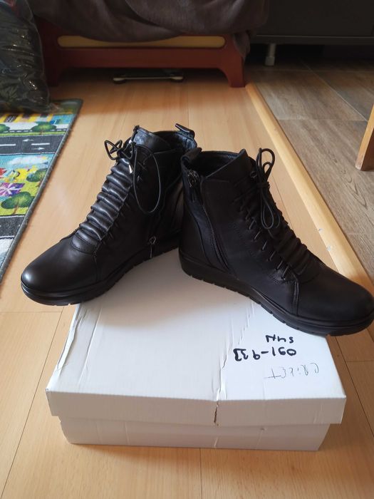 Дамски боти номер 36. Нови