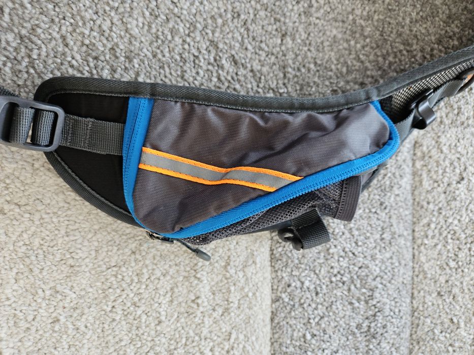 vând rucsac pentru ciclism, Anmeilu, 8L, Nylon, Albastru/Negru