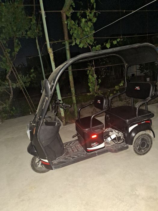 Сотилади холати яхши биринчи чиккан мадели бакуват!